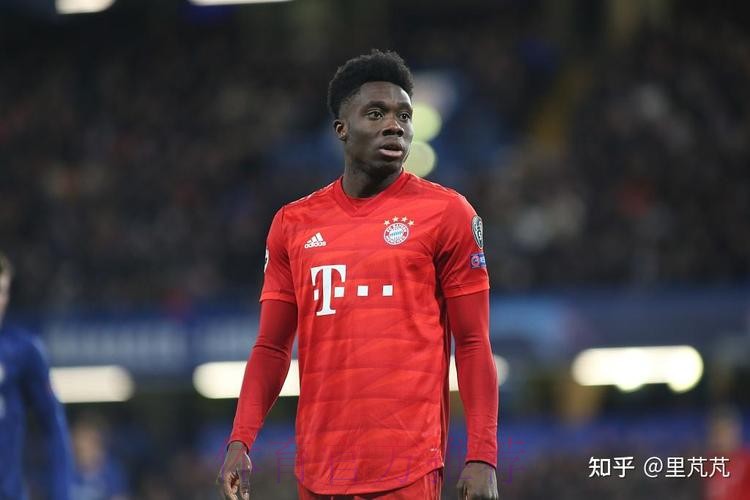 记者:皇马愿付4000-5000万欧引进阿方索-戴维斯 记者:皇马愿付4000-5000万欧引进阿方索-戴维斯